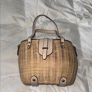NWOT Tommy Bahama Tan Woven Wicker Basket Purse